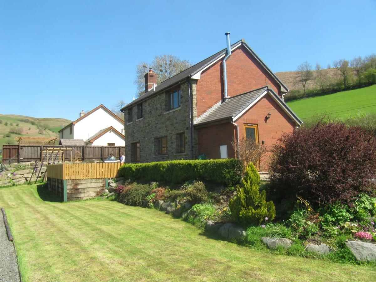 Villa Nant-Y-Glyn Llandrindod Wells Exterior foto